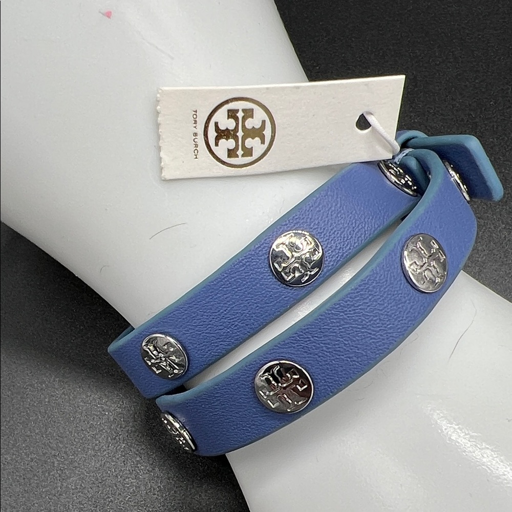 Tory Burch Double Wrap logo Stud Blue Leather Bracelet Silver Medallion NEW - Picture 2 of 9